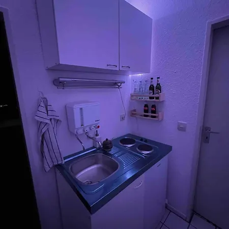 Modern Apartment *